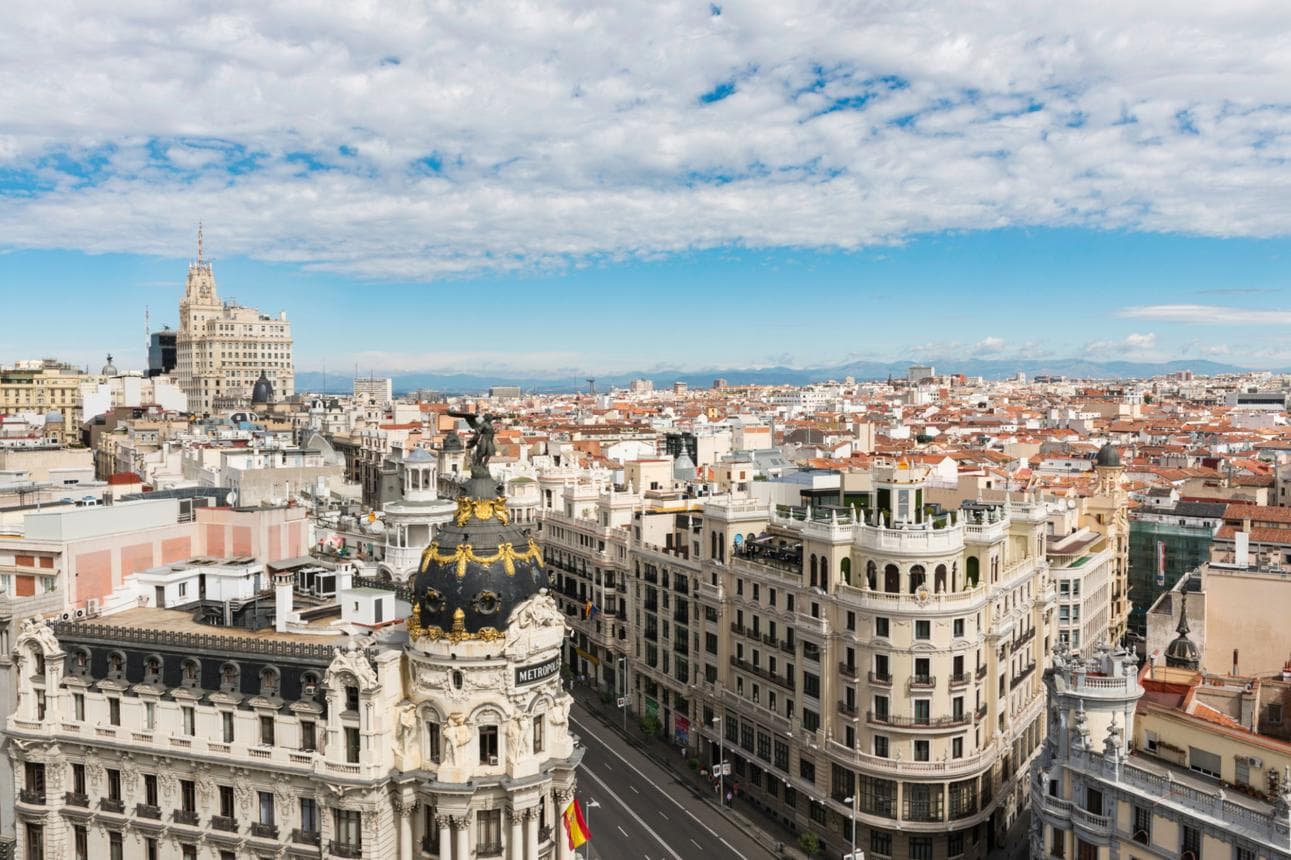 Tour Madrid - ảnh 2